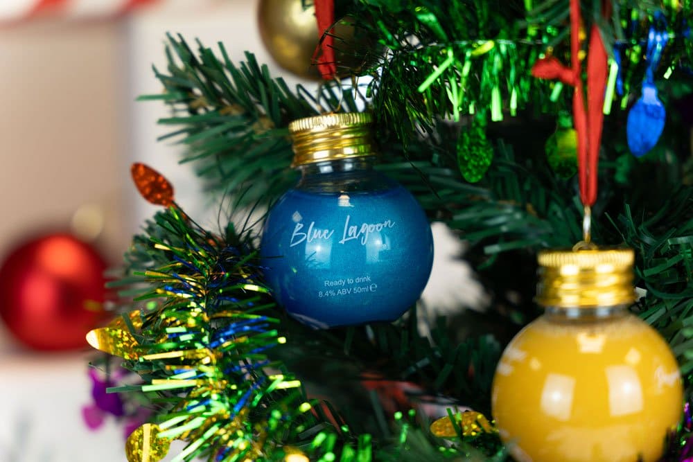 Boozy Balls: Festive Cocktail Baubles. 8 Pack Filled With Delicious Cocktails - Boozy